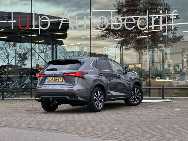 Lexus NX 300 h AWD 145 kW image number 22