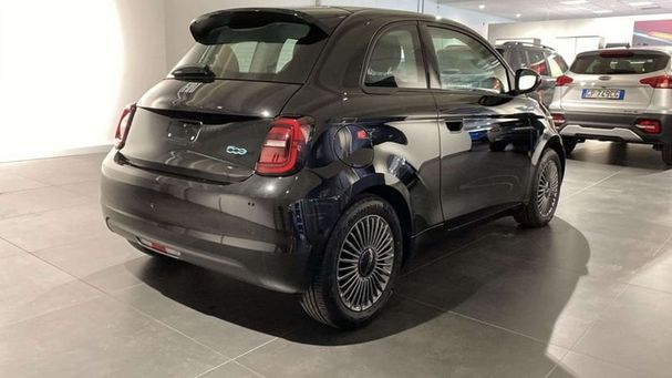 Fiat 500 e 70 kW image number 3