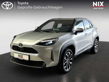 Car image 1