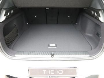 Car image 32