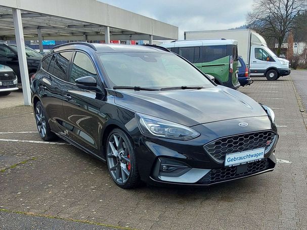 Ford Focus ST 206 kW image number 2