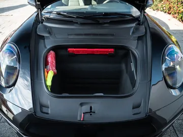 Car image 29
