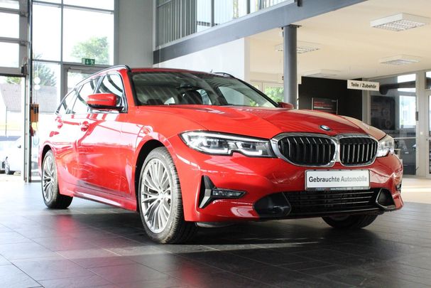 BMW 320d Touring Sport Line 140 kW image number 2