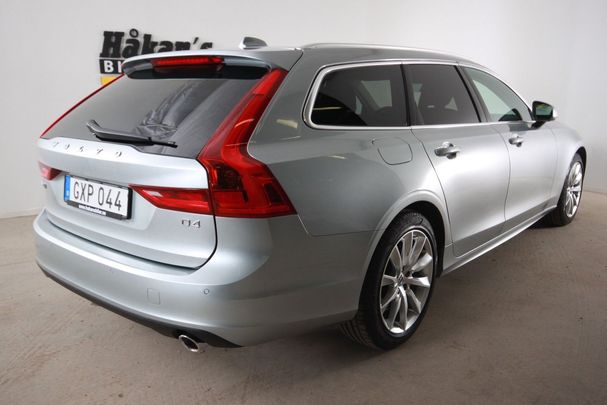 Volvo V90 D4 Momentum 140 kW image number 2