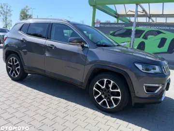 Car image 37