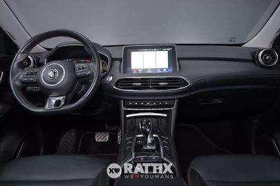 Car image 11