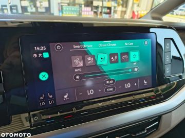 Car image 40