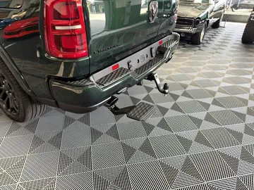 Car image 36