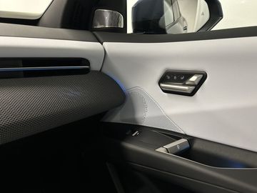Car image 41