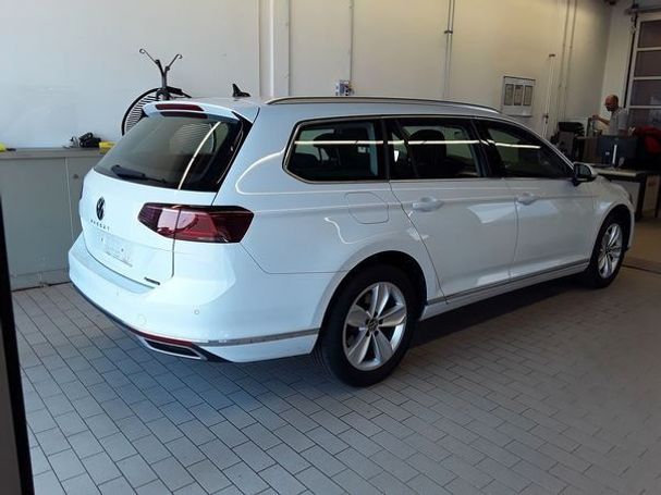 Volkswagen Passat Variant TDI 4Motion Elegance DSG 147 kW image number 2