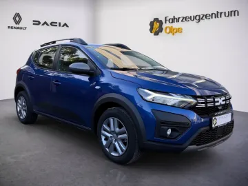 Car image 2