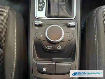 Car image 36