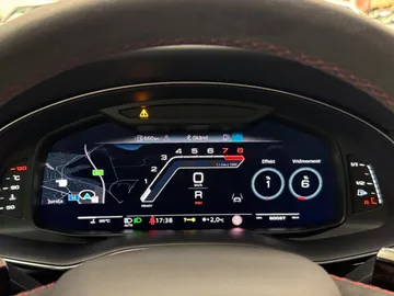 Car image 27