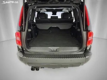 Car image 31
