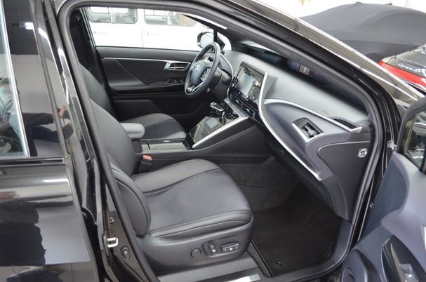 Toyota Mirai 113 kW image number 11