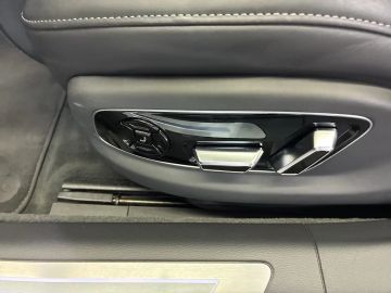 Car image 48