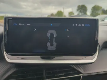 Car image 21