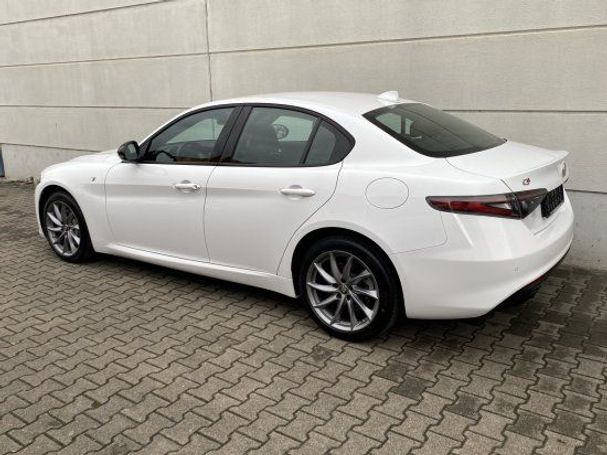 Alfa Romeo Giulia 2.0 Turbo Q4 206 kW image number 7