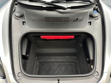Car image 28