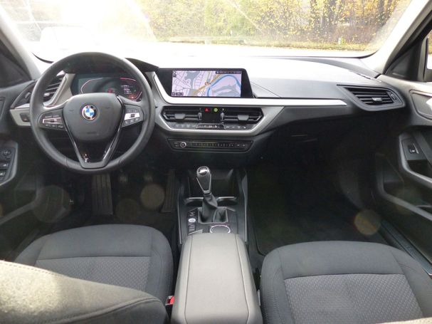 BMW 118i 103 kW image number 12