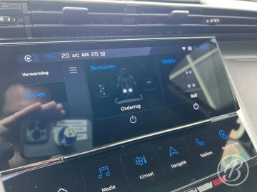 Car image 49