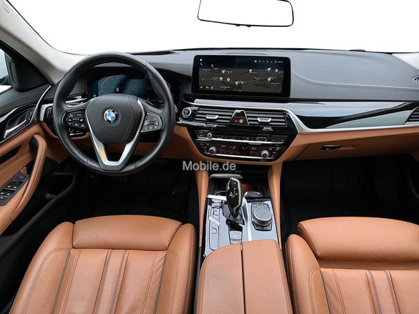 BMW 530d Luxury Line 210 kW image number 7