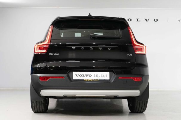 Volvo XC40 T3 Momentum 120 kW image number 6