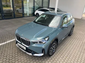 Car image 40