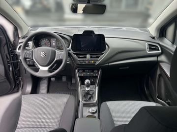 Car image 15