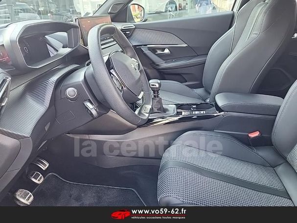 Peugeot 2008 PureTech 130 96 kW image number 8