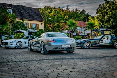 Car image 23