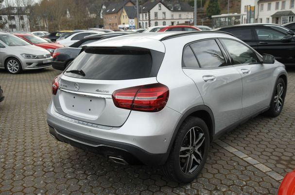 Mercedes-Benz GLA 250 4Matic 155 kW image number 7