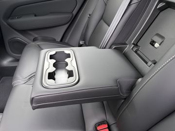 Car image 47