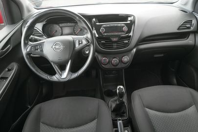 Car image 10