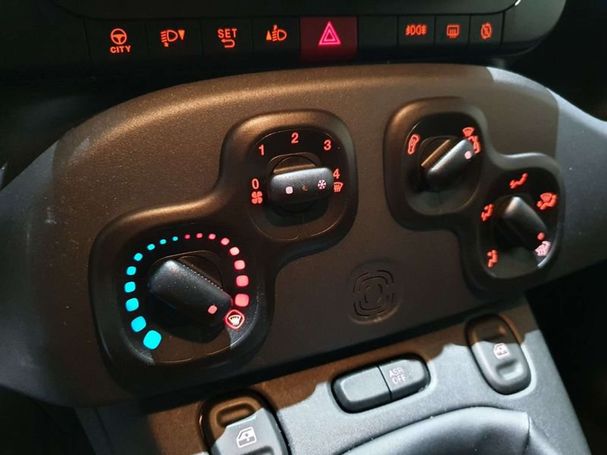 Fiat Panda 1.0 Hybrid 51 kW image number 12