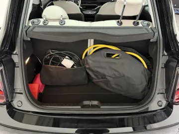 Car image 36