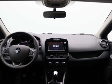 Car image 30