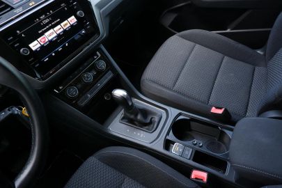 Car image 36