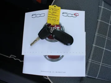 Car image 29