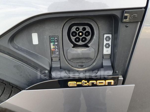 Audi e-tron 55 quattro 300 kW image number 23