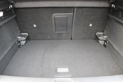 Car image 37