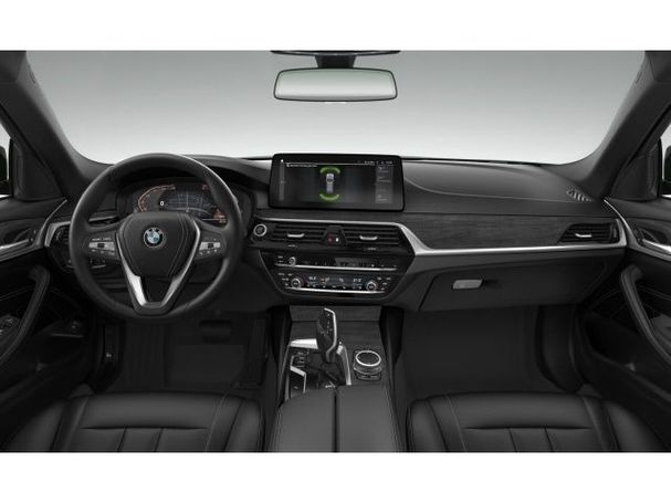 BMW 540d Touring xDrive 250 kW image number 4