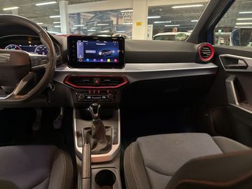 Car image 14