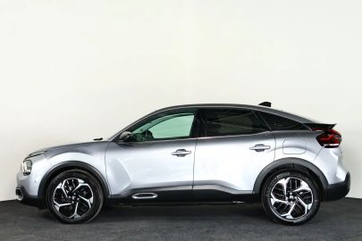 Car image 30