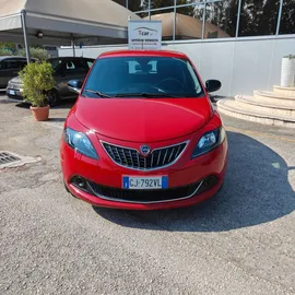 Car image 3