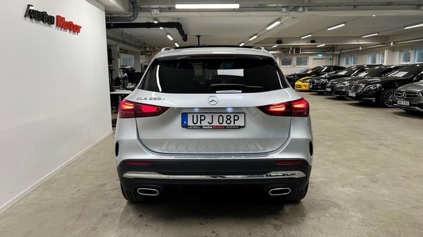 Mercedes-Benz GLA 250 e 160 kW image number 6