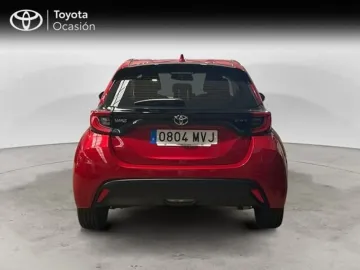 Car image 3