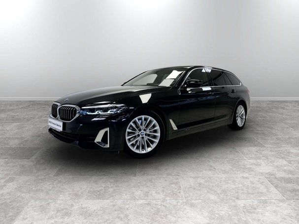 BMW 530 Touring xDrive 183 kW image number 1