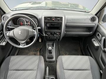 Car image 10