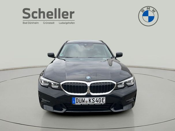 BMW 330 Touring Sport Line xDrive 185 kW image number 2